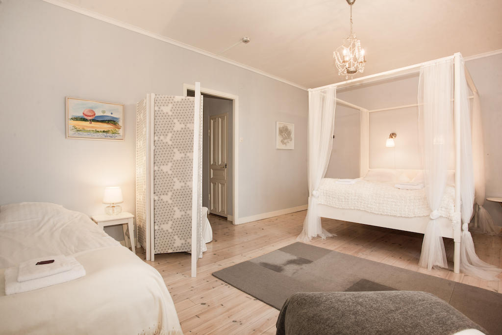 Hotel Wij Traedgardar Ockelbo Zimmer foto